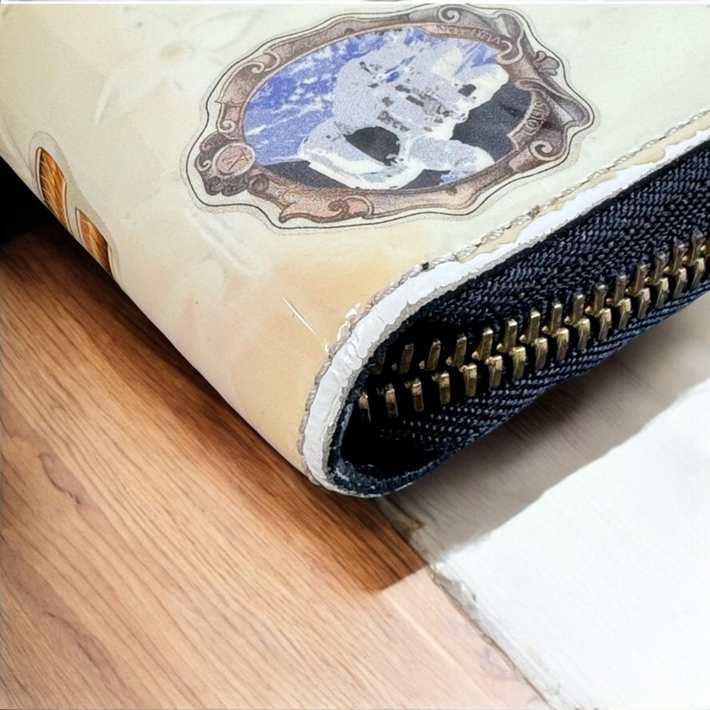 Louis Vuitton Rare Vernis Retro Sticker Graphic Zip Continental Wallet with COA - Picture 15 of 16